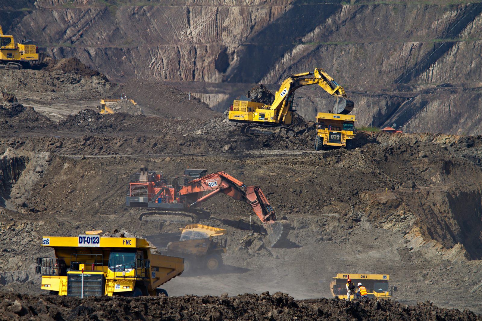 Heavy equipment — asset tracking